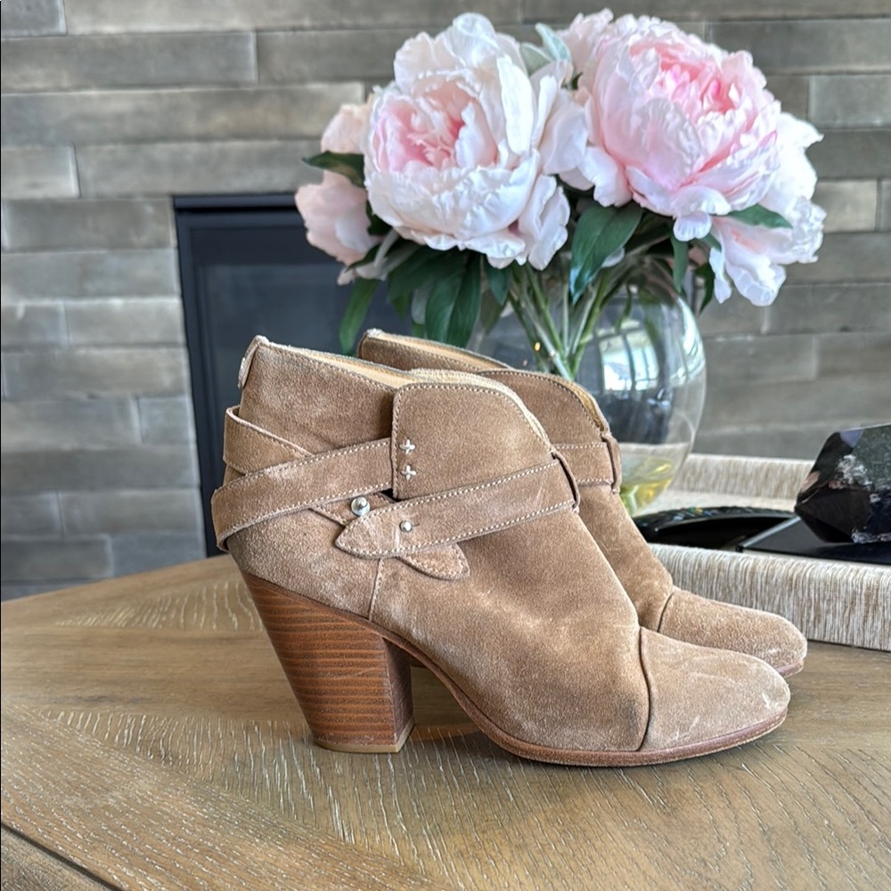 Rag&Bone Stylish Tan Suede Ankle Boots